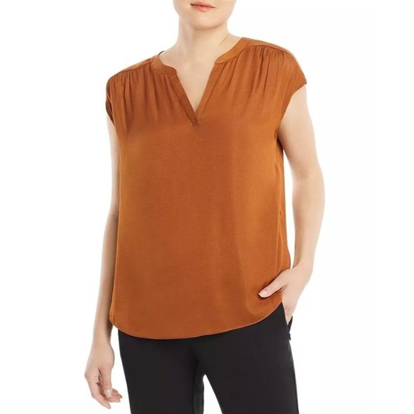 T Tahari Split Neck Top in Toffee Camel - Size Small - NWT - Picture 1 of 3